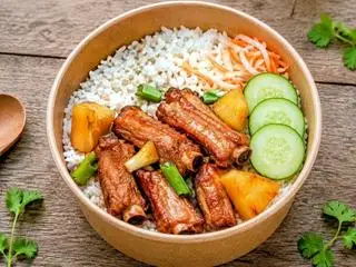 Hình ảnh Cơm Sườn Cây Kho Thơm 