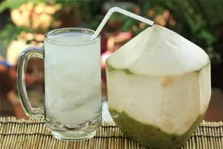 Nước dừa - 25.000 ₫ tại Bún Riêu Nhi - An Phú