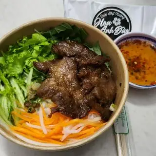 Bún thịt nướng - 30.000 ₫ tại Bún Thịt Nướng Hoa Anh Đào - Trần Quang Khải