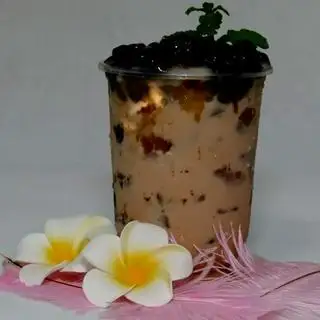 Trà sữa truyền thống size L 700ml - 28.000 ₫ tại Trà Dâu Màu Hồng - Trà Dâu - Cách Mạng Tháng 8