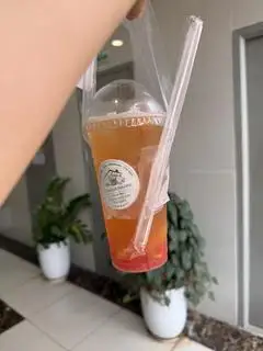 Hình ảnh Trà kombucha đào nhiệt đới