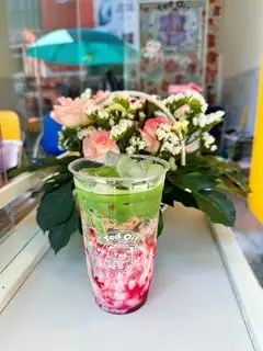Hình ảnh Matcha sữa dâu