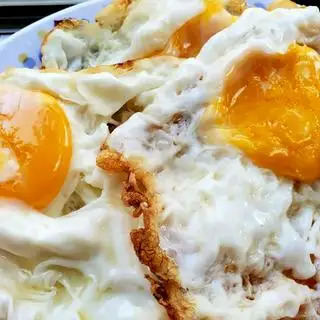 Cơm trứng ốp la - 25.000 ₫ tại Quán Cơm Tấm 3N - Trần Tuấn Khải