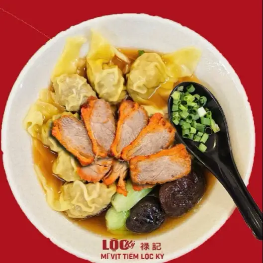 Hoành thánh xá xíu  - 67.000 ₫ tại Mì Vịt Tiềm Lộc Ký - Lê Văn Duyệt