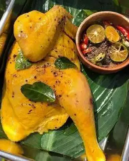 Hình ảnh Gà ủ muối nửa con