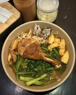 Hình ảnh Mì Đùi Gà Chiên Giòn