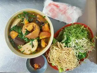 Bún riêu thập cẩm đặc biệt - 90.000 ₫ tại Bún Mắm Thuý Kiều - Đường Số 10