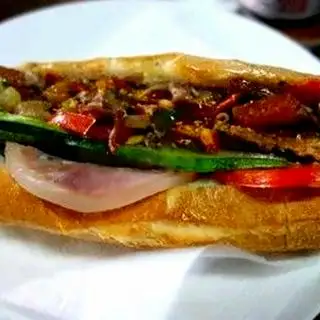 Hình ảnh Bánh Mì Pate Trứng