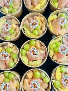 Mix thập cẩm 350gr - 51.000 ₫ tại Trái Cây Cắt Sẵn - Fresh By Giang - Quang Trung