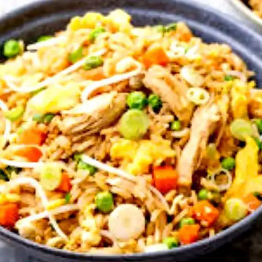 Cơm chiên gà xé - 35.000 ₫ tại Cơm Chiên Gia Phúc - Lê Đức Thọ