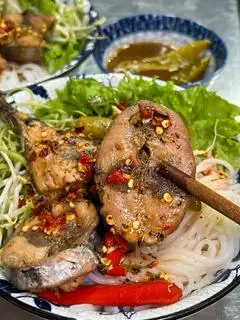 Hình ảnh Bún Cá Ngừ Trộn Cay 