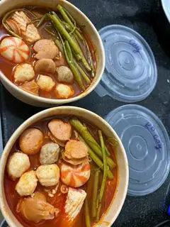 Hình ảnh Mì sasin nước thập cẩm cá viên 