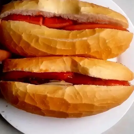 Hình ảnh 2 BÁNH MI PATÊ XÚC XICH 