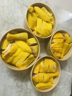 Hình ảnh Gà ủ muối nguyên con