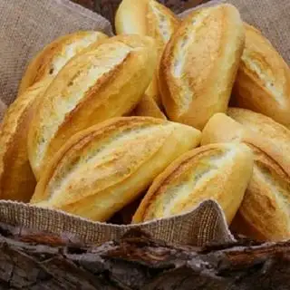 Hình ảnh bánh mì nóng giòn 