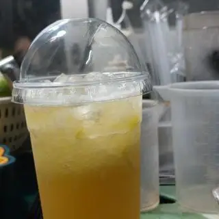 Hình ảnh Nước chanh vàng giã tay 
