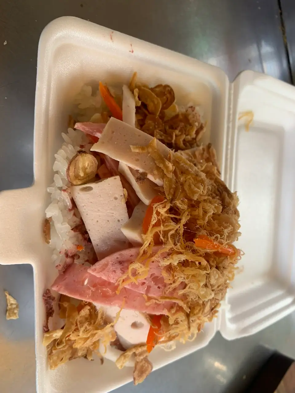 Xôi mặn - 30.000 ₫ tại Bánh Mì Hà Nội - Nguyễn Thị Định