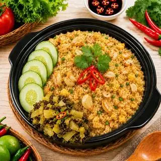 Hình ảnh Cơm Chiên Tỏi Trứng