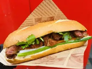 Bánh mì bì thịt nướng - 25.000 ₫ tại Bún Thịt Nướng Anh Bar - Trần Quý Cáp