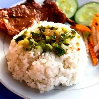 Cơm thêm lớn - 10.000 ₫ tại Quán Cơm Tấm 3N - Trần Tuấn Khải