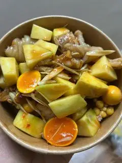 Hình ảnh Chân gà mix trứng non sốt Thái - 5 chân-100gr trứng