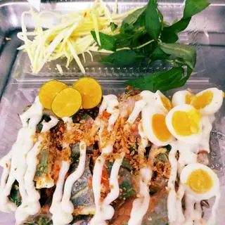 Bánh tráng cuốn bơ trứng - 40.000 ₫ tại Tiệm Bánh Tráng & Trà Sữa Nhà Tí - Lâm Văn Bền