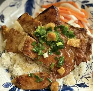 Cơm Tấm Sườn Bì - 50.000 ₫ tại Cơm Tấm Ken - Nguyễn Thị Tần
