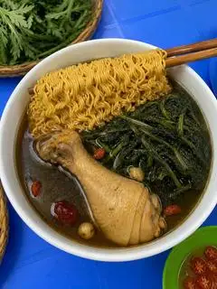 Hình ảnh Mỳ Gà Tần Thuốc Bắc - Size Vừa