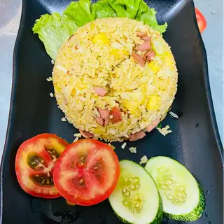 Hình ảnh Cơm chiên trái thơm