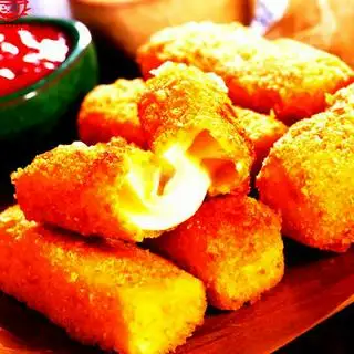 Phô mai que - 15.000 ₫ tại Ms. Trâm - Khoai Lang Lắc & Gà Rán - Lê Quang Sung