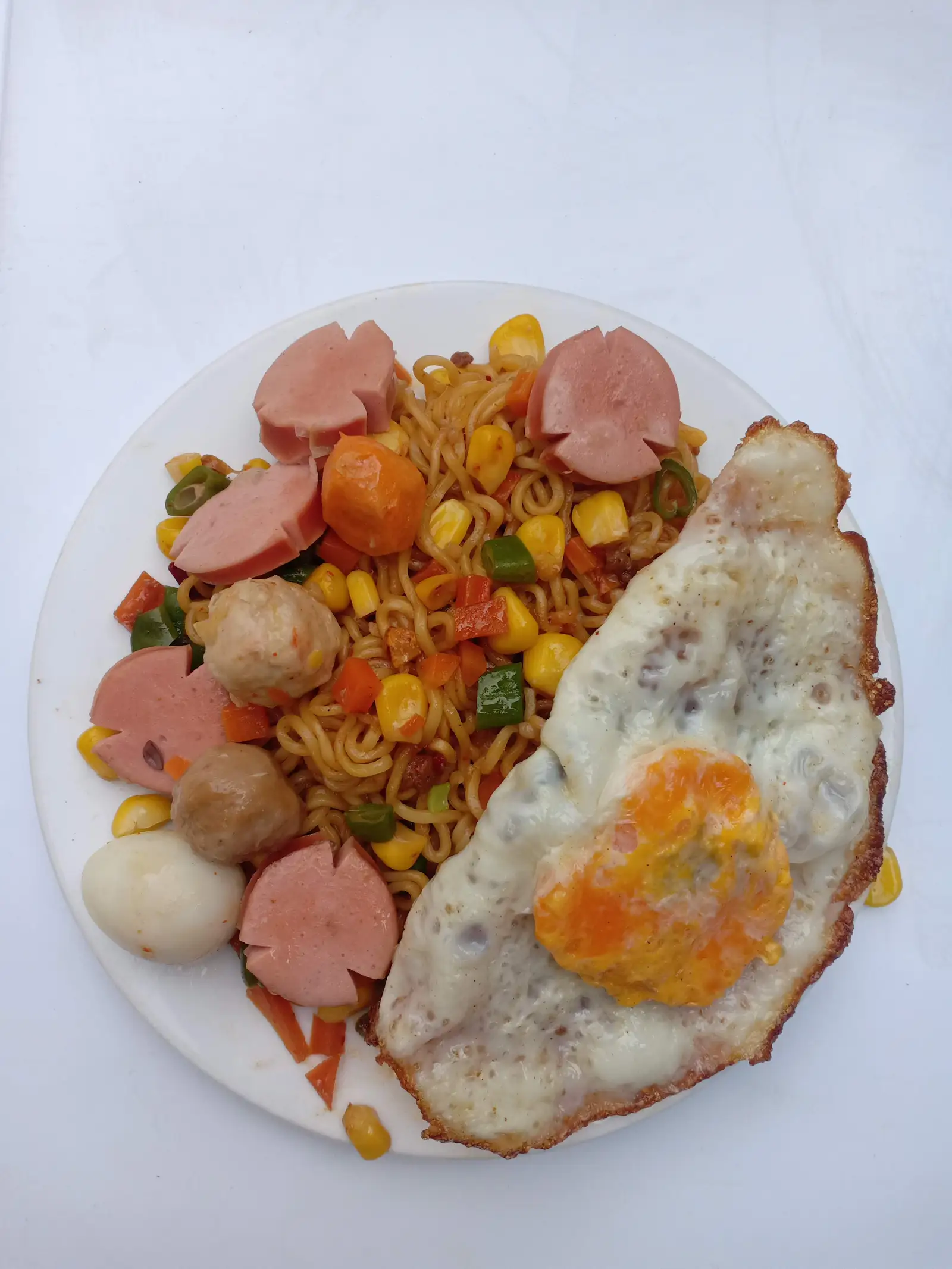 Hình ảnh Mì trộn thập cẩm