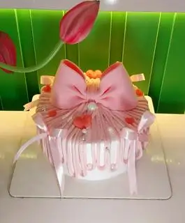 Hình ảnh Mẫu bánh sn Nơ to size 14