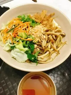 Hình ảnh Bún trộn chay 