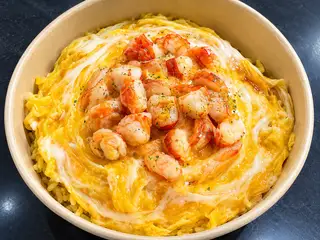 Hình ảnh Cơm tôm phủ trứng