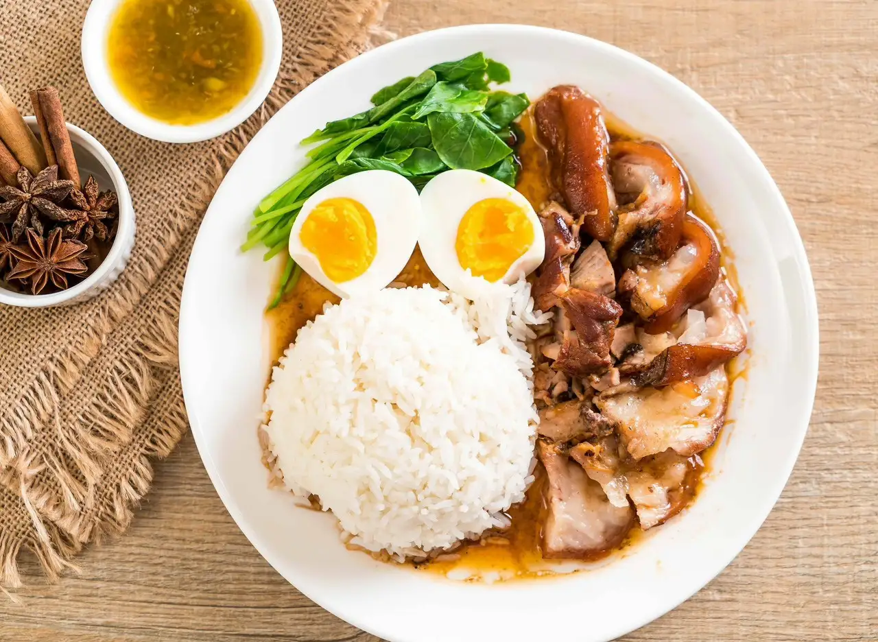 Cơm singapore - 62.000 ₫ tại Cơm Singapore Hey Lu Lu - Cách Mạng Tháng 8