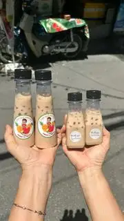 Hình ảnh Trà sữa truyền thống (có sẵn trân châu hoặc sương sáo)