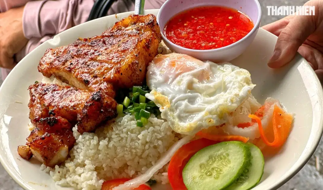 sườn trứng - 60.000 ₫ tại Cơm Tấm Sườn Bì Chả Anh Ba - Lương Định Của