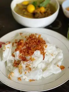 Bánh ướt thêm - 10.000 ₫ tại Bánh Ướt Lòng Gà Tăng Bạt Hổ Đà Lạt - Hoàng Diệu