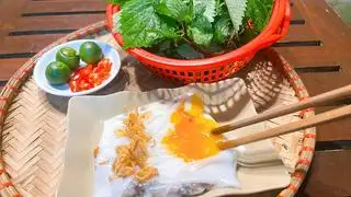 Hình ảnh Bánh Cuốn Trứng Lòng Đào