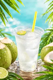 Hình ảnh Dừa tắc tươi kèm cơm dừa