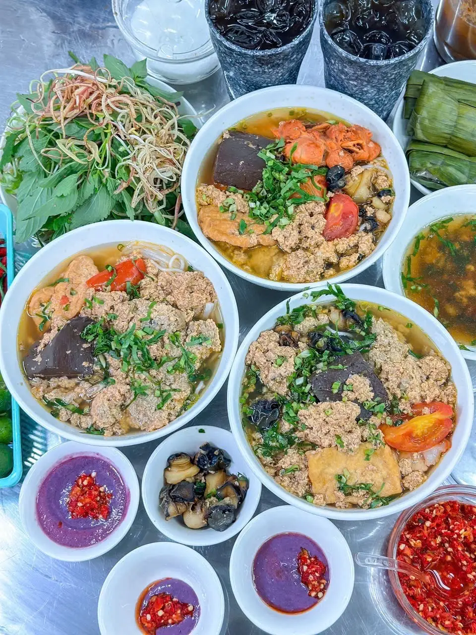 ĐẦY ĐỦ KHÔNG GIÒ XƯƠNG - 55.000 ₫ tại Gánh Bún Riêu Miền Tây - Cách Mạng Tháng 8