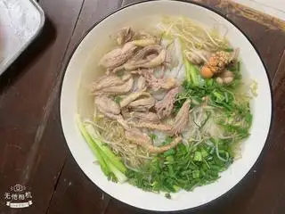 Hình ảnh Phở Gà Đùi