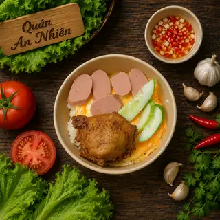 Hình ảnh Cơm gà xúc xích chiên giòn phủ trứng - nước mắm tỏi thơm