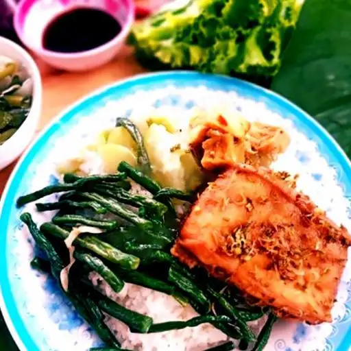 Cơm đậu hũ kho sả - 28.000 ₫ tại Cơm Chay Diệu Thiện - Phan Văn Hớn