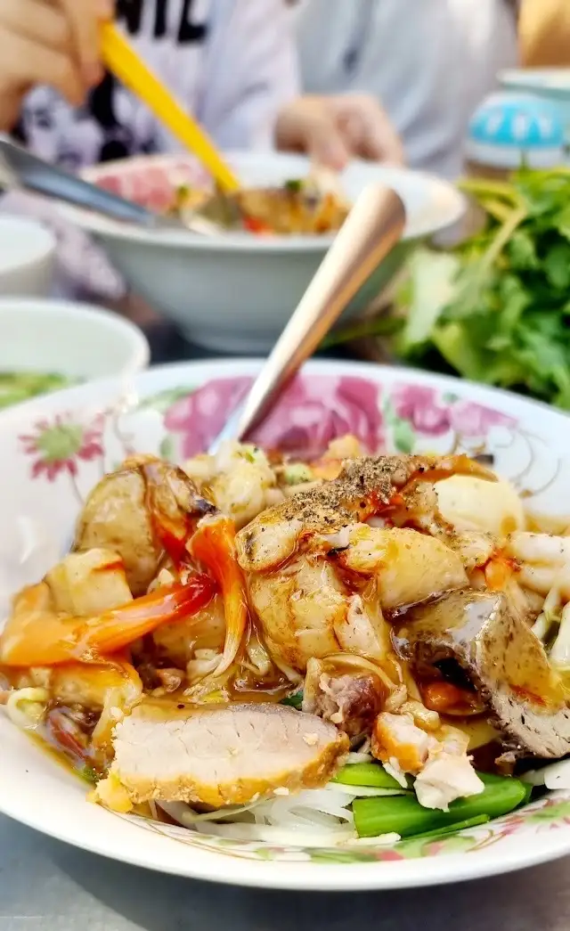 Hủ tiếu tôm cua thập cẩm - 98.000 ₫ tại Thanh Xuân - Hủ Tiếu Mỹ Tho - Tôn Thất Thiệp