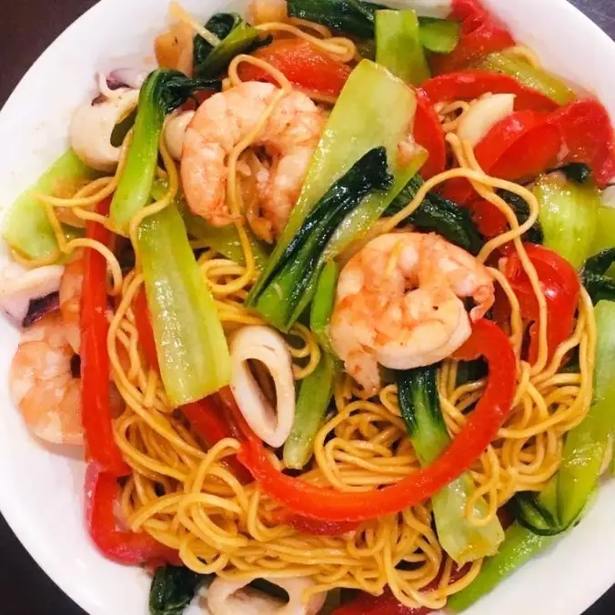 Hình ảnh Mì mềm xào thập cẩm