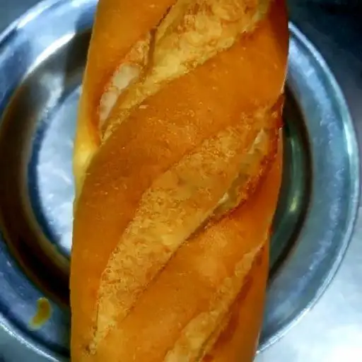 Bánh mì thêm - 6.000 ₫ tại Phá Lấu My - Tân Mỹ