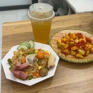 Hình ảnh Combo Mì trộn thập cẩm + Xoài lắc + Nước