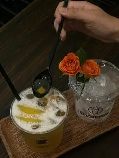 Trà đào - 36.000 ₫ tại 52 COFFEE - Nguyễn Tất Thành