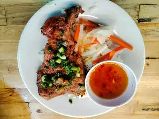 Cơm Tấm Sườn Nướng - 43.000 ₫ tại Cơm Tấm Bảo Ngọc - Võ Oanh
